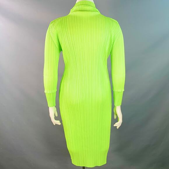 ISSEY MIYAKE PLEATS PLEASE Size L Neon Green Polyester Pleated Shift Dress - Picture 4 of 6